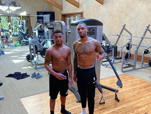 带动二次消 带动二次消